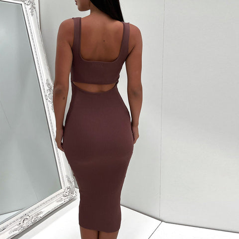 Chic Backless Hollow Dress – Elegant & Sultry Look for Any Occasion